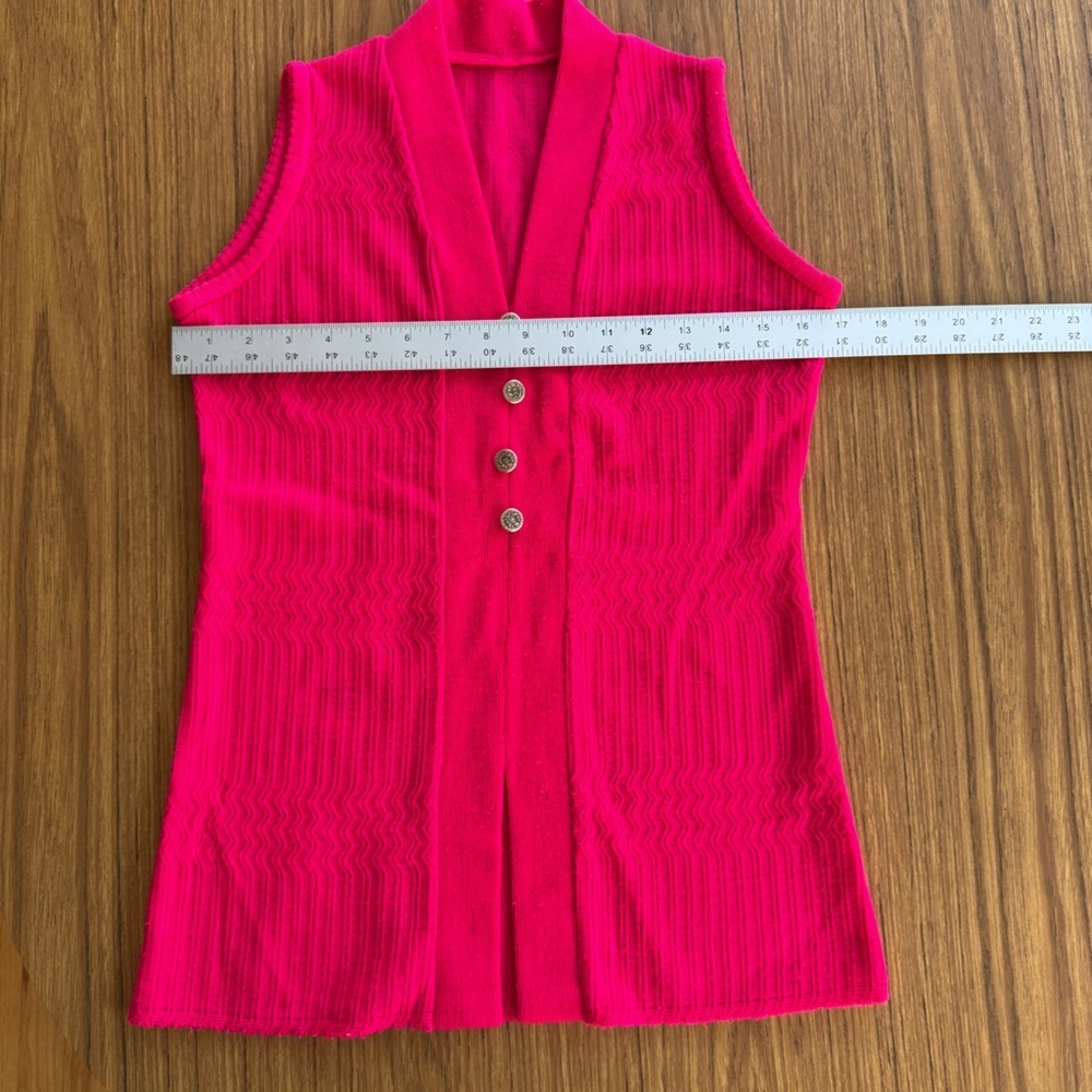 Vintage 70s Bright Pink Split Hem Sweater Tank Top Women’s Small